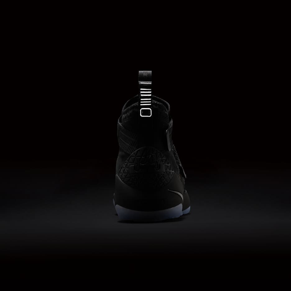 Lebron soldier 11 noir online